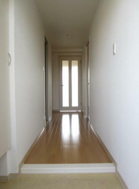 Allies Meadow (アリーズメドウ)  玄関