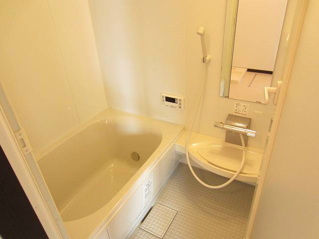 クロバーハイツＢ棟 風呂画像