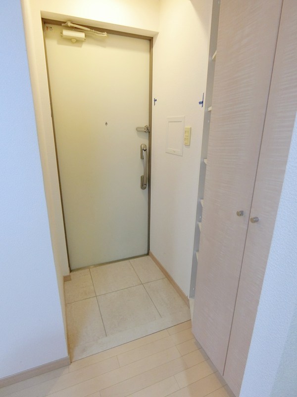 プレールドゥーク八丁堀  玄関