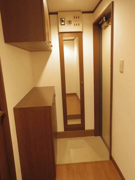 リバーコート 玄関