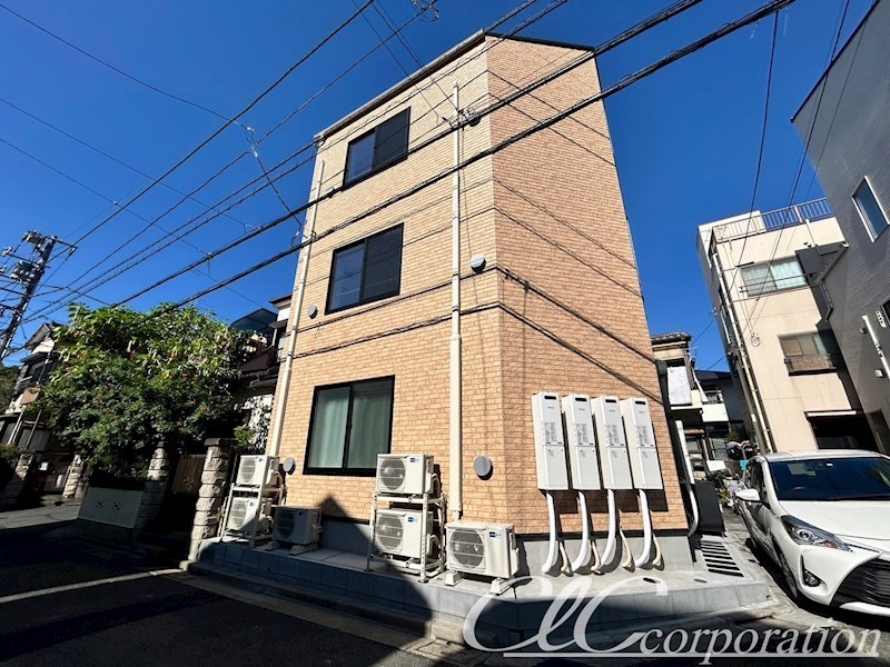 ルフォン一之江 201号室 外観