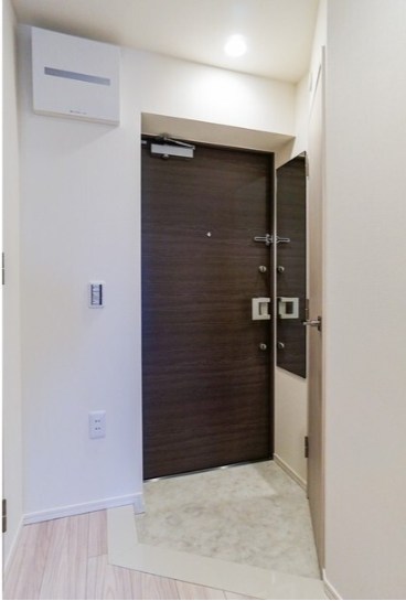 テラス南千住 玄関