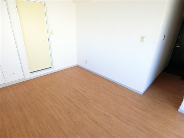 弥生コーポシエスタ  ベッドルーム