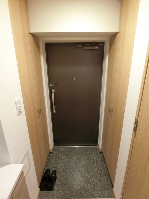 ルーブル大島弐番館   玄関