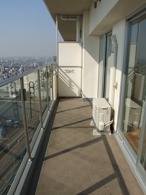 ロイヤルパークスタワー南千住   ベランダ