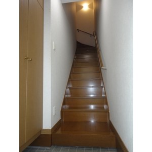 イーストビレッジ  玄関