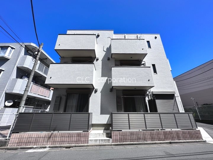 ラ　メゾン　リオン 外観写真