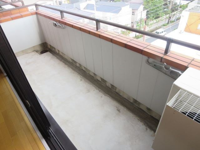 メイソンリー梅島 ベランダ