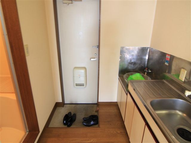 アサヒハイム 玄関