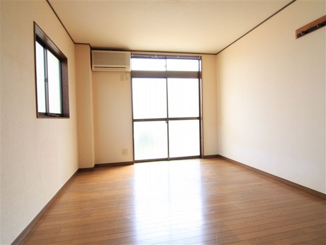 アサヒハイム ベッドルーム