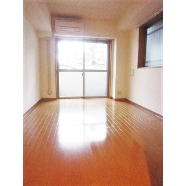 ビラ・エスト・ラート ベッドルーム