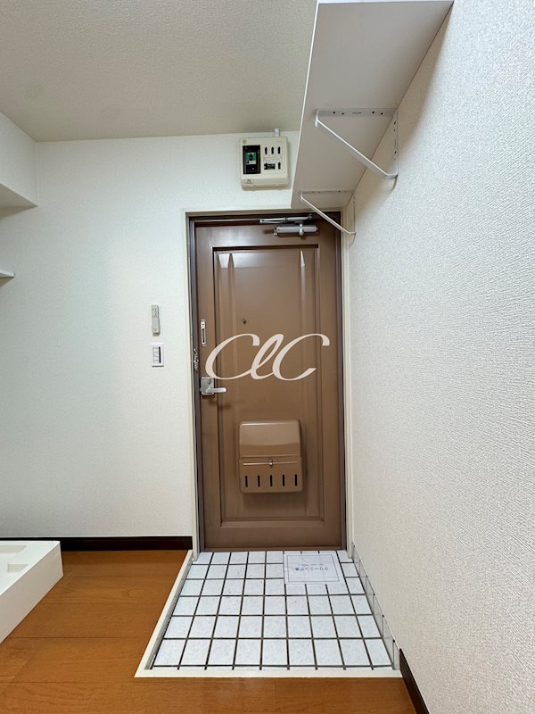 プリマス一之江 玄関