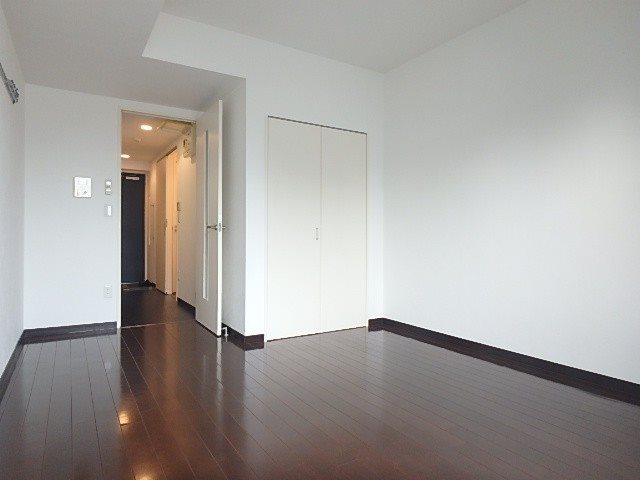 エヴァーモア リビング