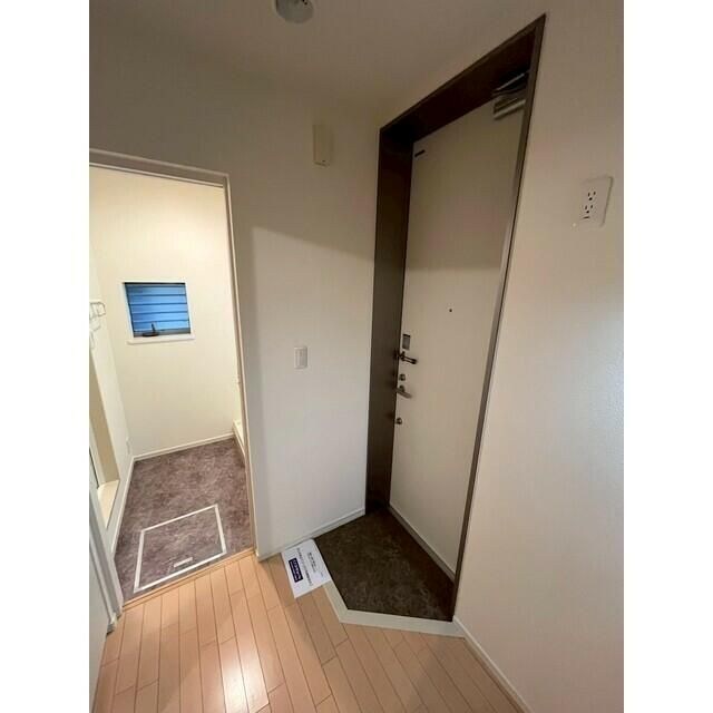 リリエンハイム神楽月 玄関