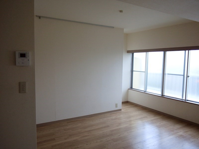 三家第２ビル リビング