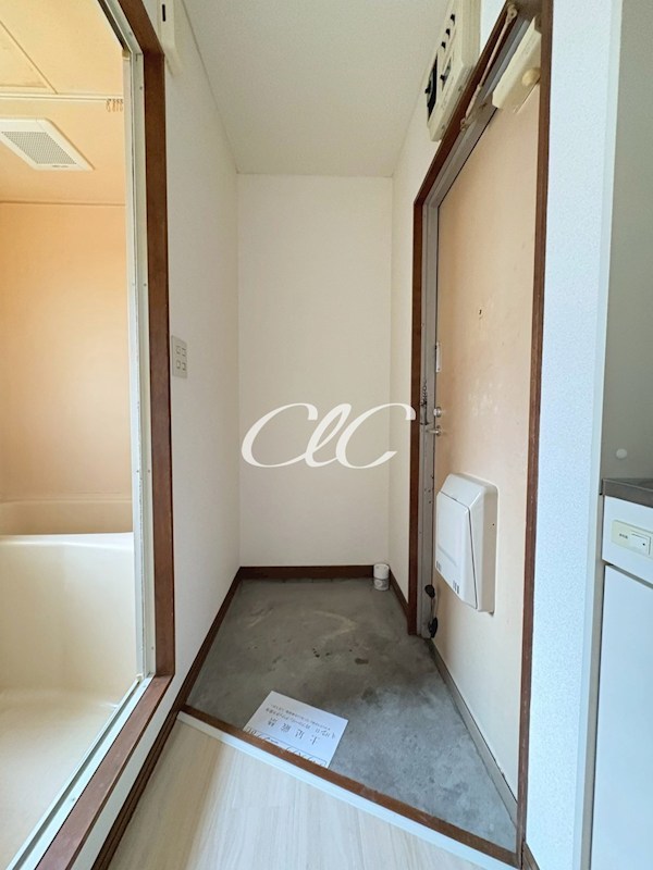 エクセル須賀 玄関