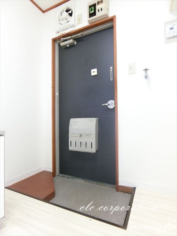 博青ビル  玄関