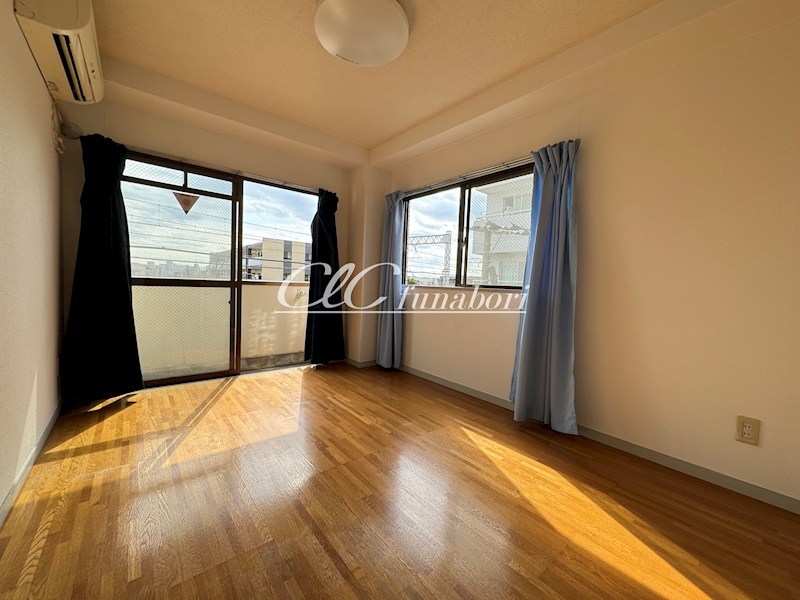 ヴィラ・アンテウス ベッドルーム