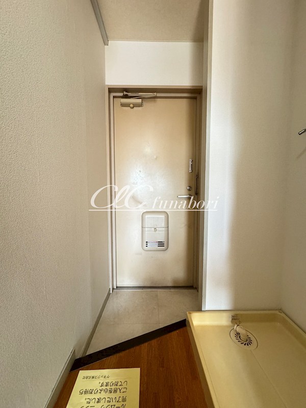 ヴィラ・アンテウス 玄関