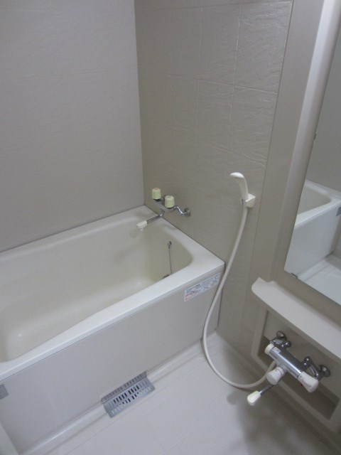 リヴィエルバーグ西大島  風呂画像