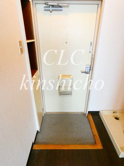 アーバンハイム江渡 玄関