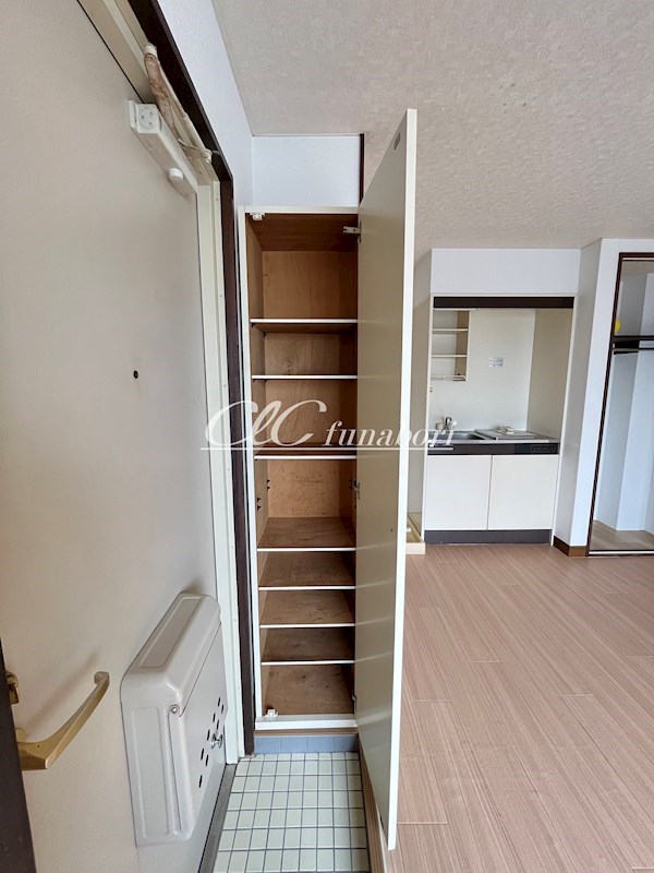 コスモスハイツ 玄関