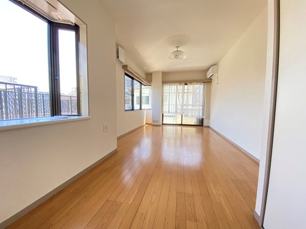 来原ビル リビング