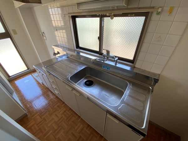 来原ビル キッチン