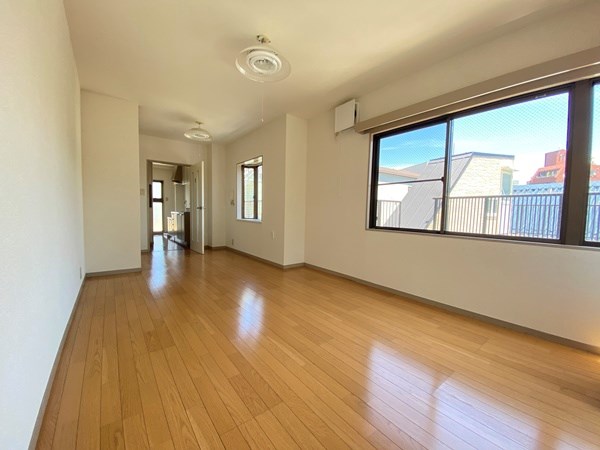 来原ビル ベッドルーム