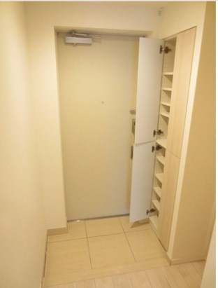 フェルクルールプレスト三ノ輪駅前 玄関