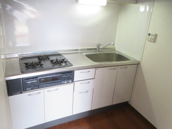 メゾン・ド・フォレ キッチン