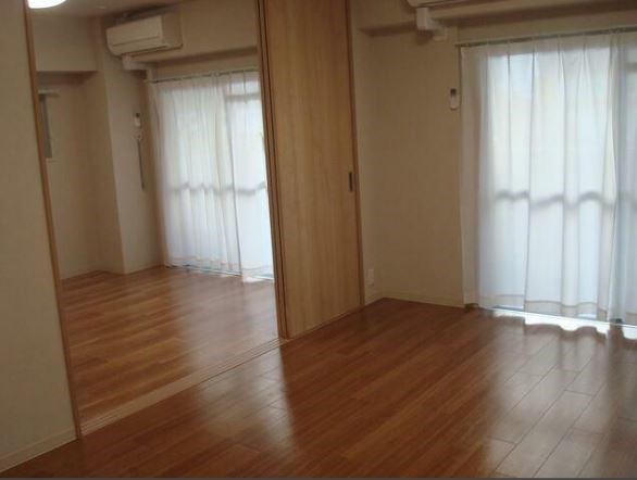 ドルミ西葛西小泉ビル  リビング