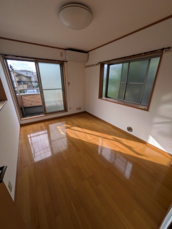 サンライトN リビング