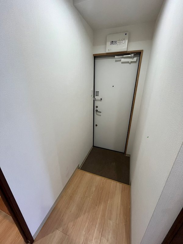 メゾンソレイユ 玄関