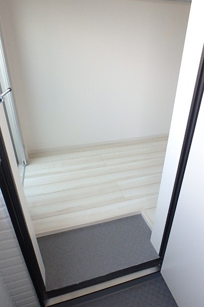 MELDIA梅田Ｂ 玄関