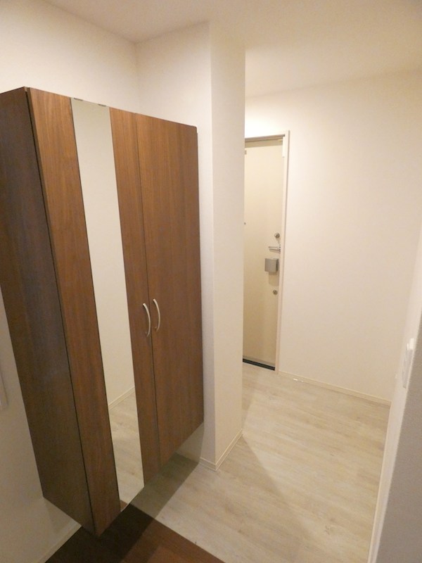 滝沢 船橋屋ビル 玄関