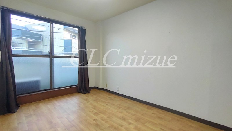 小林ビル ベッドルーム