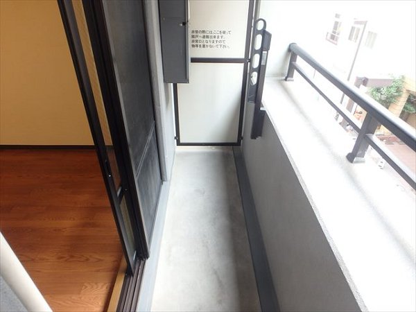 YKビル ベランダ