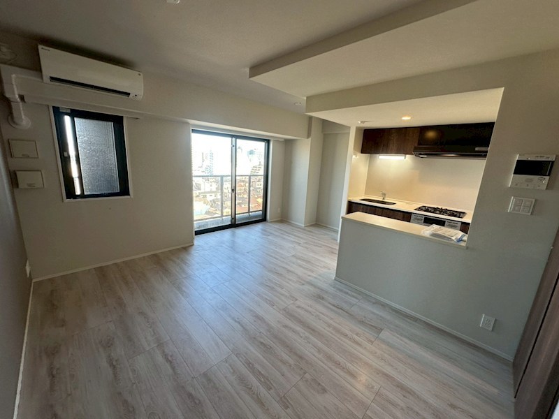 ラグゼナ北千住  リビング