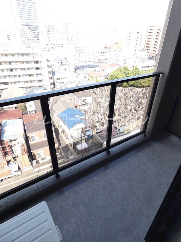 ラグゼナ北千住 ベランダ