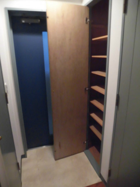 ラクテイ秋田 玄関