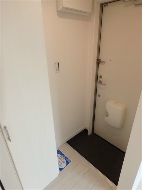 Grandioso東十条 玄関