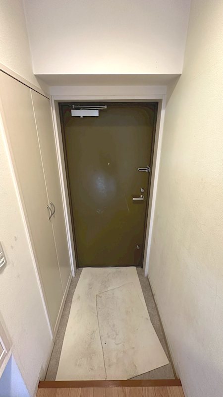 ライヴス行徳 玄関