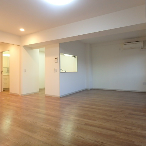 ライヴス行徳 リビング