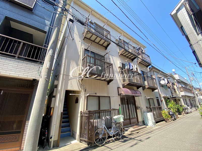 コーポリベール 外観