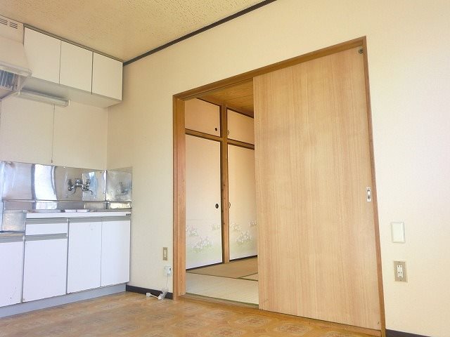 前波コーポ リビング