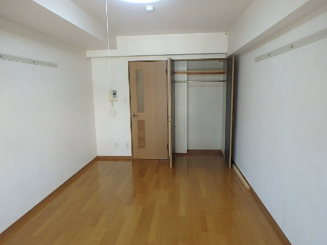 クレオ舞浜A ベッドルーム