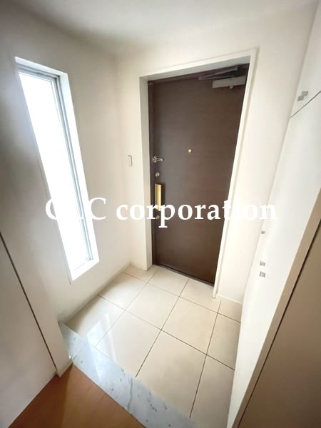 ニューシティアパートメンツ西大島 玄関