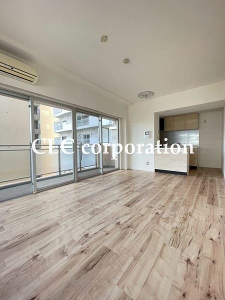 ニューシティアパートメンツ西大島 リビング