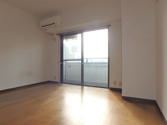 丸豊ビル ベッドルーム